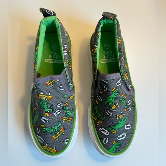 Lily & Dan Boys' Memory Foam Canvas Shoes Dinosaur Print 🦖 (Gift with Purchase) - Picture 3 of 9